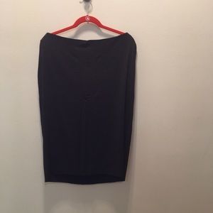 ⭐️ NWT!!  Vince Camuto Pencil Skirt in Dark Grey⭐️
